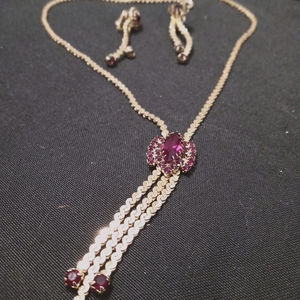 Matching Jewelry Set - Picture 4 of 5